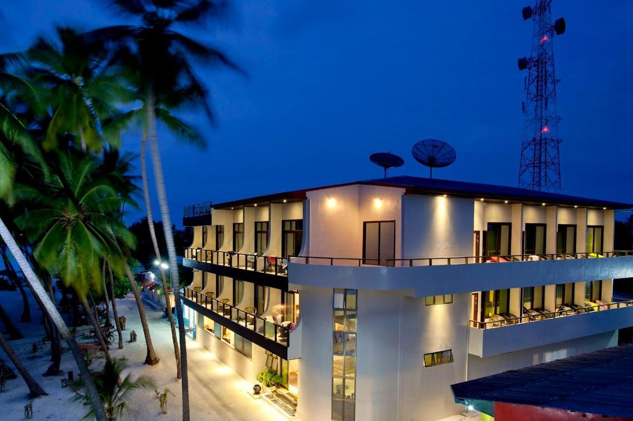 โรงแรม คานีบีช แอท มาฟุชิ ภายนอก รูปภาพ